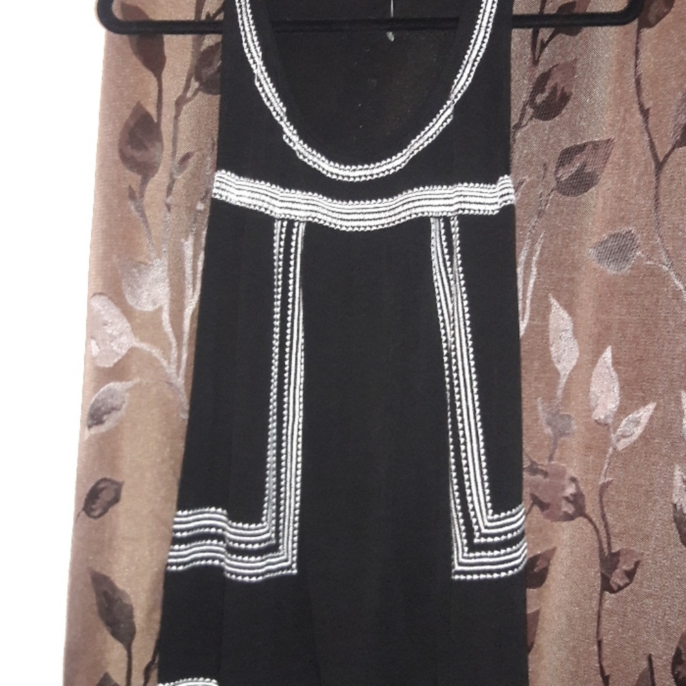 NWT..sleeveless top